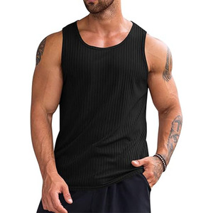 Camiseta sin mangas negra acanalada para hombre, cuello redondo, tejida, deportiva, de secado rápido, transpirable, 100% poliéster con bolsillos - Product Image 1