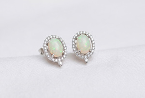 Pendientes Clásicos de Ópalo con Halo de Moissanita, Chapados en Rodio, Plata 925, Joyería para Mujer y Niña, Uso Diario, Regalo para Fiestas - Product Image 4