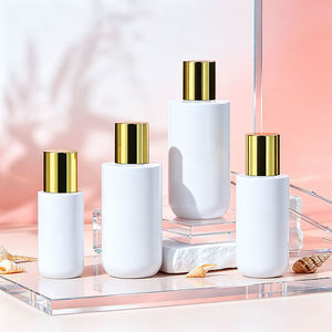 Botella de Envase Cosmético con Tapa Abatible de Hombro Plano de 60-200 ml, Impresión Serigráfica, Estampado Dorado, Forma Cosmo, para Dispensar Tóner - Product Image 2