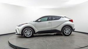 Toyota C-HR LE FWD 2021 Usado en Buenas Condiciones - Product Image 3