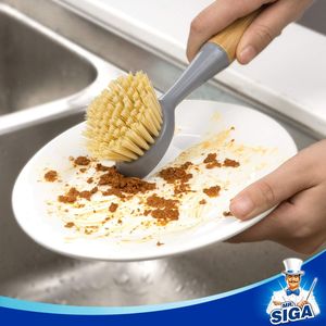 Set di 2 Spazzole per Piatti con Manico in Bambù e Raschietto Integrato, Spazzola per Pulizia Lavello e Pentole - Product Image 2