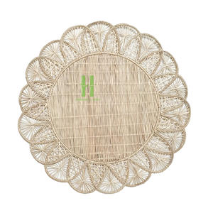 แผ่นรองจานสานจากหญ้าทะเลธรรมชาติ ทำมือ สไตล์โบฮีเมียน เป็นมิตรกับสิ่งแวดล้อม ขนาดเส้นผ่านศูนย์กลาง 35 ซม. สำหรับโต๊ะอาหาร ชา วันหยุด คริสต์มาส ห้องครัว - Product Image 3