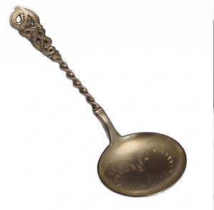 Cuillère de service élégante de style vintage plaquée or avec long manche torsadé et design orné pour une utilisation sur la table - Product Image 4