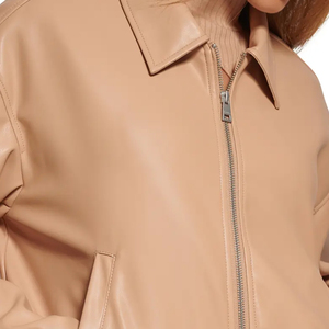 Chaqueta de cuero con capucha para mujer, talla grande, con cremallera completa, diseños acolchados, venta al por mayor - Product Image 6