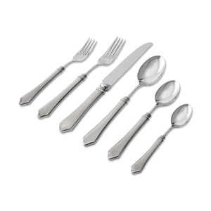 Magasinez pour la vaisselle à la main Royal Silver Set de couverts en acier inoxydable pour restaurant fête de mariage et hôtel - Product Image 2