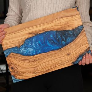 Planche à découper en bois massif et résine époxy pour cuisine professionnelle, élégante planche en bois et résine époxy pour la préparation des aliments - Product Image 2