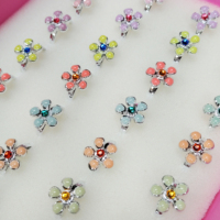 Bagues en alliage et résine écologiques de haute qualité en forme d'animaux mignons, motifs variés, avec paillettes, pour enfants, lot en boîte, fabriqué à Taïwan