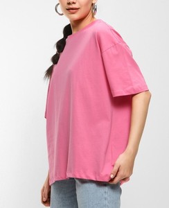 เสื้อยืดคอกลมแขนสั้นทรงโอเวอร์ไซส์คุณภาพสูงสำหรับผู้หญิง สีชมพูล้วน ผ้าฝ้าย 100% ทรงหลวม สวมใส่สบาย เหมาะสำหรับฤดูใบไม้ผลิและฤดูร้อน ผ้าเจอร์ซีย์ถัก - Product Image 5