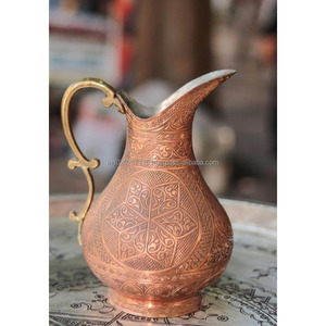 Jarra de Cobre Elegante con Superficie Exterior Artesanal y Diseño Hermoso, Ideal para una Presentación de Cocina Sofisticada - Product Image 4