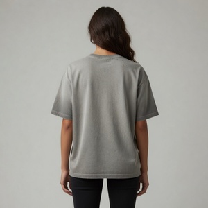 เสื้อยืดผู้หญิงคอกลมแบบวินเทจสไตล์ซัมเมอร์ ล้างสีแบบแอซิดวอช ขายส่ง - Product Image 2
