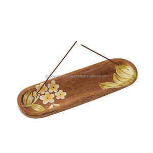 Plateau d'encens en bois à motif floral Support en forme de bateau fabriqué à la main Idéal pour la spiritualité de l'aromathérapie et plus en plusieurs options - Product Image 2