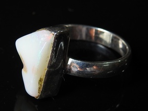 แหวนโอปอลออสเตรเลียธรรมชาติขัดเงาแบบหยาบ ตัวเรือนเงิน ประดับพลอย ของขวัญแต่งงานสำหรับเธอ สินค้ามาใหม่ - Product Image 2