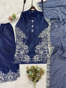 Conjunto de Kurti de Seda Crepé Bordada a la Moda con Palazzo y Dupatta de Organza – Colección de Ropa de Fiesta para Mujer - Product Image 3