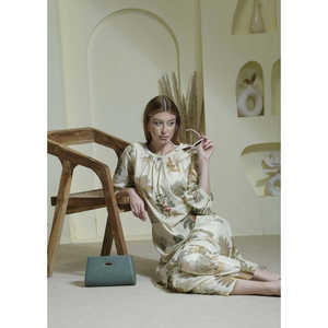 Ensemble Kurta pour femmes en tissu Cream Palm, style exotique - Product Image 6