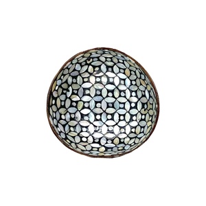 Nouveau bol en noix de coco fait main avec nacre objet décoratif souvenir pour l'exportation en vrac - Product Image 6