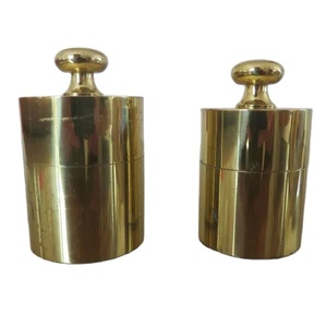 Gold Plated Durable Spice Jar Herb Spice Tools Latest Salt and Pepper Shaker Stainless Steel Salt & Pepper Shaker for Kitchen - Product Image 1