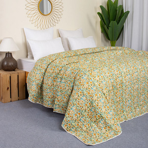 Couette en coton fleuri brodée à la main, style Kantha, taille King, vintage français, luxe, bio, pour la maison ou l'hôtel, impression personnalisée - Product Image 1