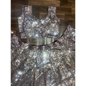 Belle Lehenga Choli pour les fêtes Heavy Sequence Work Taille 2XL - Product Image 1