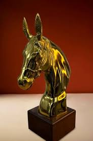 Figura de Cabeza de Caballo en Latón Chapado en Oro, Escultura Animal, Decoración para el Hogar, Pieza de Arte Fundido - Product Image 1