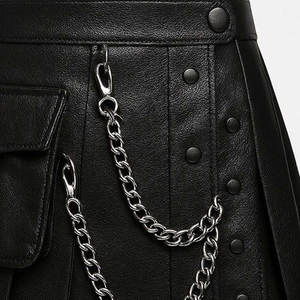 Kilt utilitaire en cuir véritable pour homme, noir, avec poche cargo et chaîne métallique, streetwear gothique fait main - Product Image 3