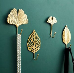 Ganchos de pared de metal con diseño de pájaros y animales coloridos para guardar ropa, juego de tres piezas - Product Image 6