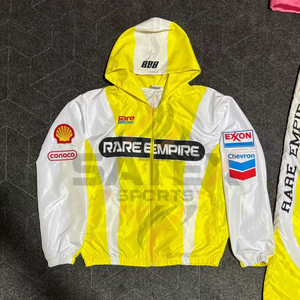 Chaqueta Cortavientos Unisex Personalizada de Doble Capa con Capucha, de Nailon Impermeable y Resistente al Viento, con Diseño Bordado - Product Image 1