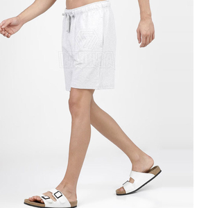 Shorts de sport professionnels pour hommes, conçus pour une activité physique intense et un confort durable. - Product Image 3