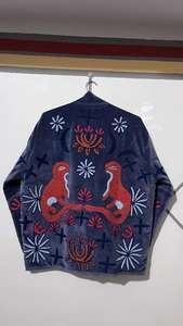 Chaqueta de terciopelo bordada en azul tigre, estilo bohemio Suzani, diseño de tigre - Product Image 5