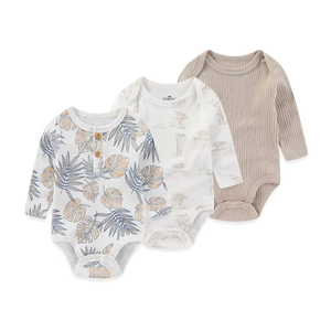 Ropa de bebé recién nacido, conjunto de regalo, algodón suave, fabricante de ropa de bebé, proveedor de bodys de moda para bebés. - Product Image 5