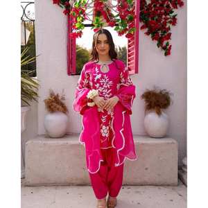 Party Wear Top-Bottom and Dupatta Set XL Tamaño con hilo y trabajo de secuencia para un aspecto elegante - Product Image 4