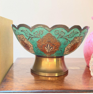 ชามทองเหลือง Meenakari หลากสีที่มีลวดลายแบบดั้งเดิมที่หลากหลายมีจำหน่ายในราคาขายส่ง - Product Image 2