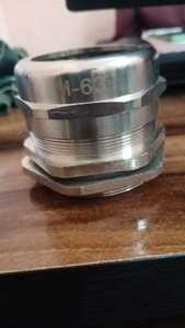 Prensaestopas Robusto de Latón M63 para Cables Eléctricos Grandes, Instalación en Paneles de Entrada y Montaje de Cableado Industrial - Product Image 2