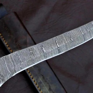 Couteau à filet en acier Damas de qualité industrielle, fait main, avec manche en os et étui en cuir pour le camping en plein air - Product Image 5