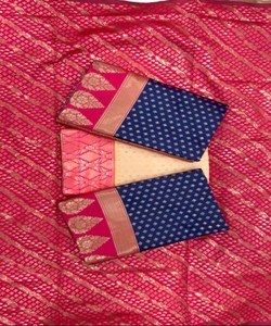 Traditional Indian Silk Saree With Pink Border And Polka Dot Design For Wedding Wear Women's <b>Floor</b>-Length Sari - Product Image 5