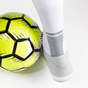 Ballon de football officiel en cuir personnalisé pour l'extérieur et l'intérieur, taille réglementaire, blanc, pour la plage, prix de gros - Product Image 6