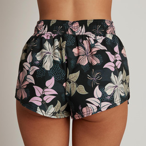 Ropa Deportiva OEM de Última Tendencia para Mujer, Diseño de Logotipo con Impresión por Sublimación Personalizada de Primera Calidad, Tela 100% Poliéster - Product Image 2