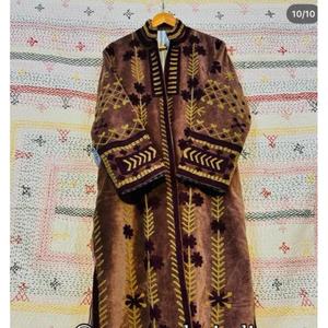 Chaqueta de Invierno Acolchada, Estilo Bohemio Vintage, con Bordado Floral, Hecha a Mano, Ecológica y Transpirable, de Terciopelo Largo, para Mujer, Estilo Étnico - Product Image 4