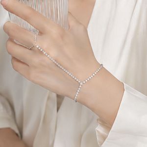 Joyería minimalista para manos con diamantes de imitación brillantes, cadena para manos, anillo para dedo, pulsera de acero inoxidable, venta al por mayor - Product Image 3