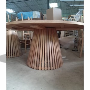Mesa de Comedor Redonda de Teca Personalizada con Listones, Mesa de Pedestal con Listones para Exteriores, Fabricante Mayorista de Jepara, Indonesia - Product Image 4