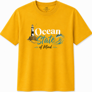 เสื้อยืดแขนสั้นสีกรมท่าสำหรับผู้ชาย Ocean State Mind คอกลม ทรงปกติ พิมพ์ลายด้านหน้า สไตล์ลำลอง ผ้าฝ้ายเทอร์รี่ 100% เป็นมิตรกับสิ่งแวดล้อม - Product Image 1
