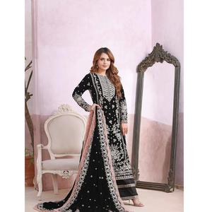 Sublimez la beauté de votre garde-robe avec ce nouveau costume palazzo avec dupatta, ensemble Kurti et palazzo en soie Gmy, disponible en gros. - Product Image 1