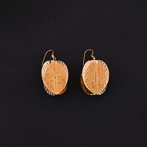 Boucles d'oreilles pendantes Golden Orbit, élégantes et tendance pour femmes - Product Image 2