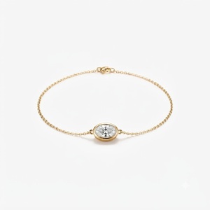 Nouvel Arrivage Bracelet Chaîne Minimaliste Élégant en Or Massif 10K 14K 18K avec Diamant de Laboratoire Ovale Sertie en Bezel Certifié IGI - Product Image 1