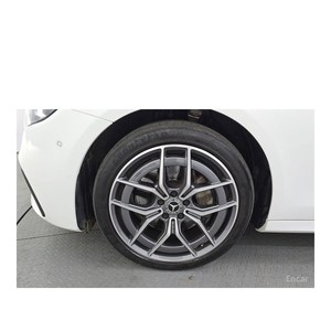 เมอร์เซเดส-เบนซ์ อี-คลาส E220d 4MATIC AMG Line ปี 2023 ระยะทาง 15,740 กม. เกียร์อัตโนมัติ เชื้อเพลิงดีเซล เบาะหนัง พวงมาลัยซ้าย กล้องมองหลัง - Product Image 5