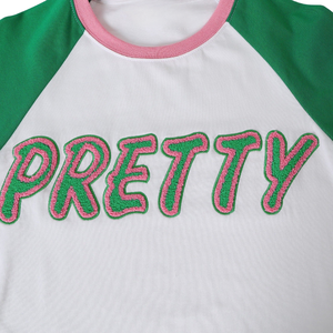Camiseta de chenilla premium para mujer, blanca, verde y rosa, de manga corta raglán, cuello redondo, estilo casual y a la moda. - Product Image 5