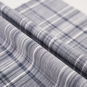 Tissu performant vert SWL-5E1988 résistant au soleil Seawool PET/Polyester=44/56 pour chemises de randonnée en montagne - Product Image 2