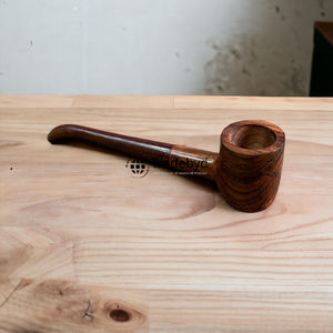 Pipe à tabac en bois naturel écologique moderne de qualité supérieure, fabriquée à la main par Tradebyd - Product Image 3