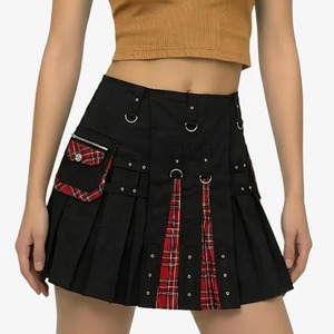 Kilt écossais noir pour femme avec accents à carreaux rouges et poches avant, coupe classique, jupe en polyester - Product Image 5