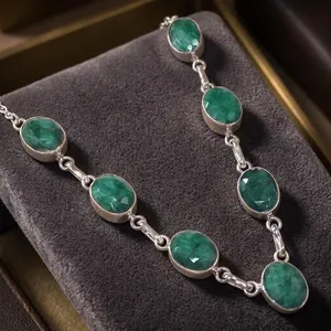 Elegante Collar de Cadena con Cuarzo Verde y Plata de Ley 925, Joyería de Piedras Preciosas Hecha a Mano en India, Venta al Por Mayor - Product Image 3