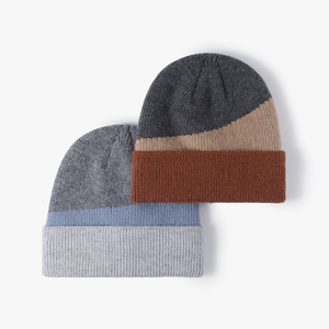 Gorros Personalizados de Alta Calidad, Gorros Negros con Forro de Satén, Gorros de Jacquard Hechos a Medida de Alta Calidad - Product Image 5